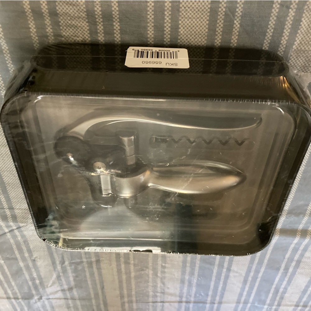 NWT designer professional wine corkscrew.